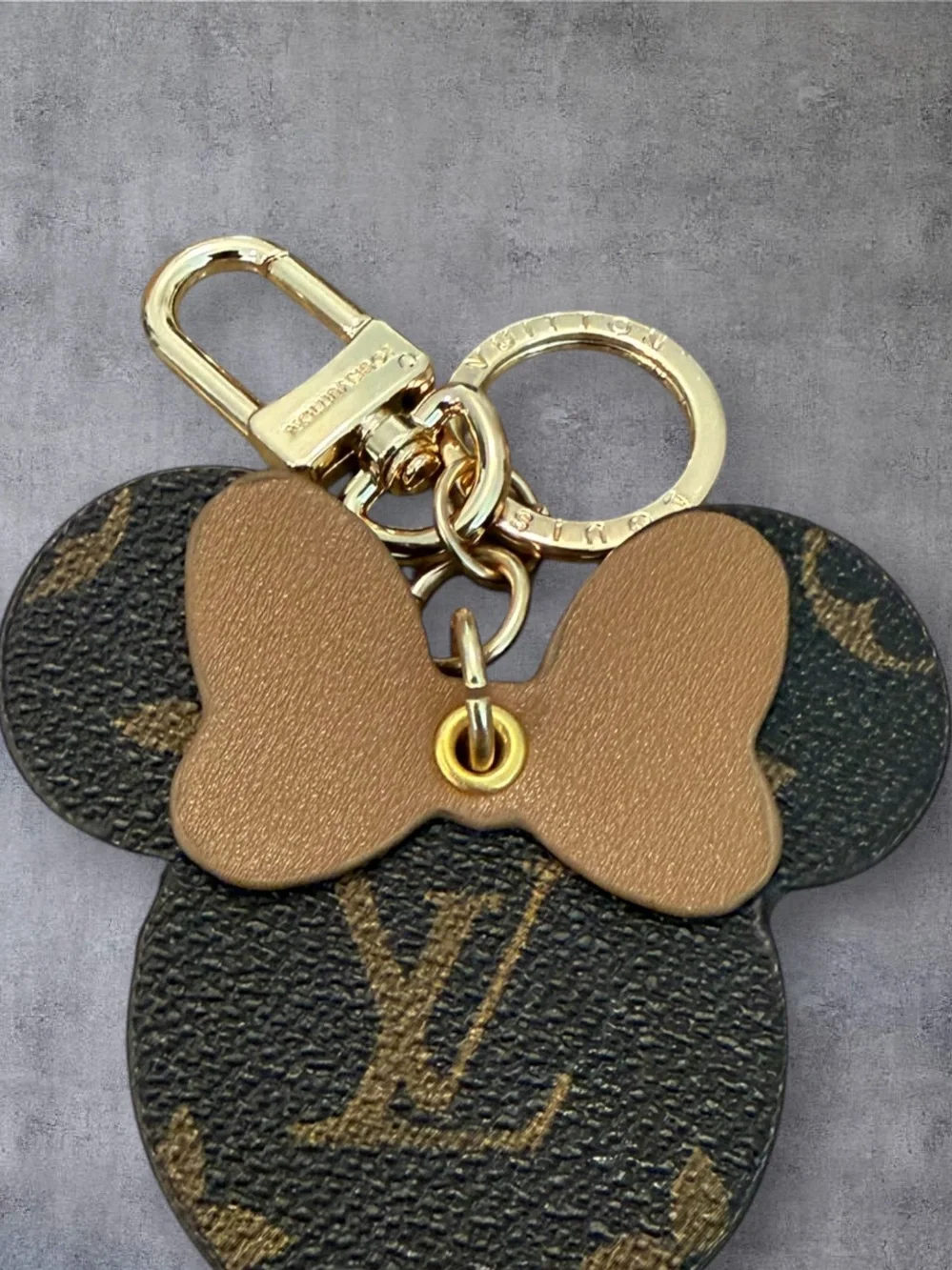 NWOSource Unknown Brown Monogram Minnie Bow Keychain with Gold Hardware
